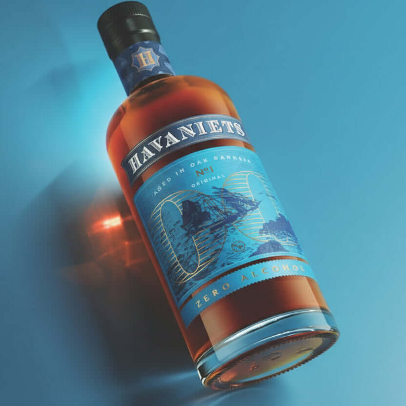 Havaniets Original bottle of non alcoholic barrel-aged dark spirit, aged in oak barrels, 0.0% alcohol.